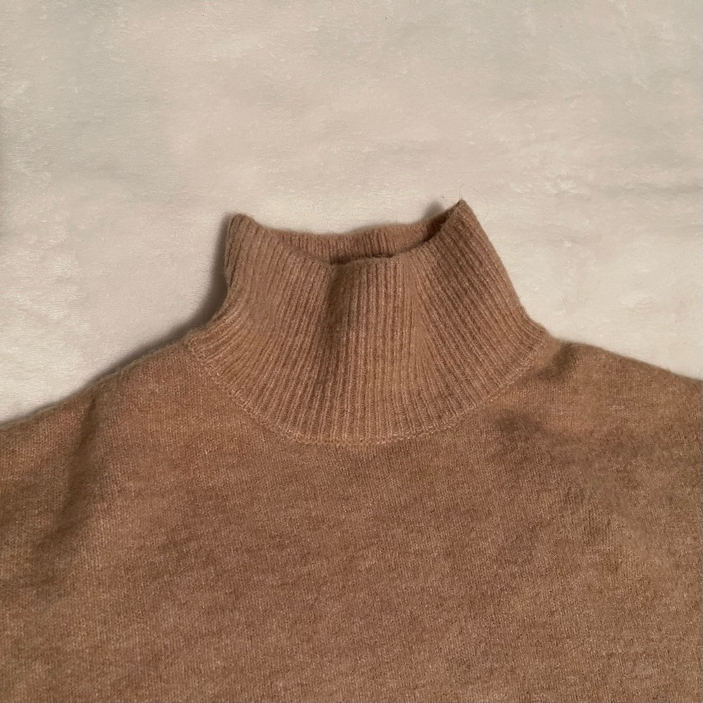 Zara Camel Sweater - Picture 2 of 4